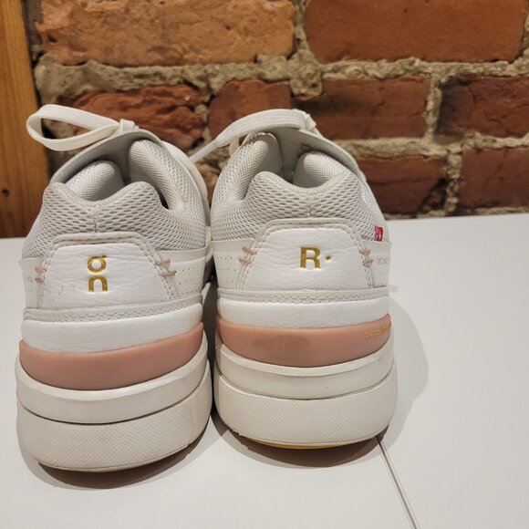 On Running Women's THE ROGER Centre Court sneakers - Picture 4 of 5